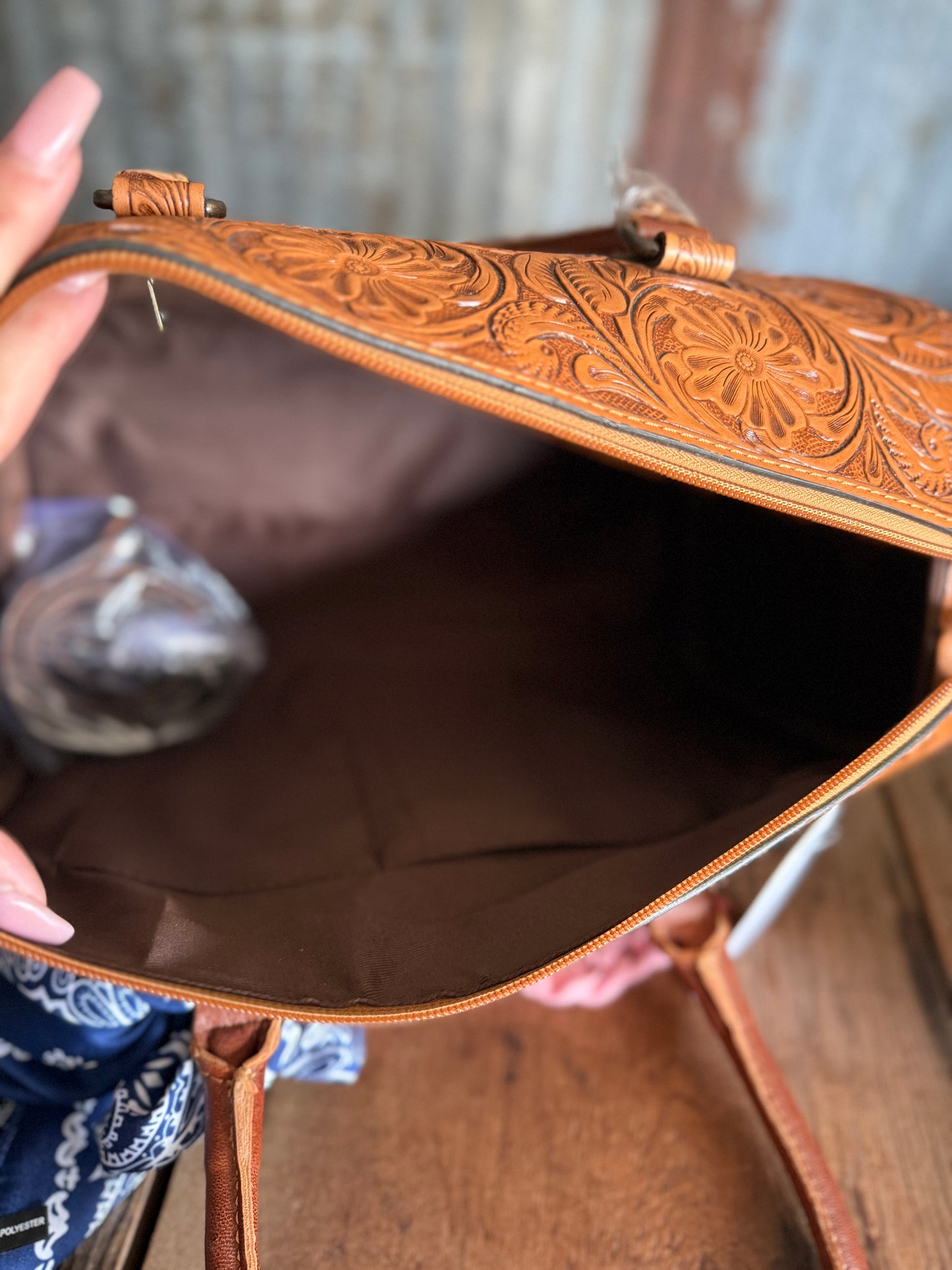 Neon Tooled Speedy - Large