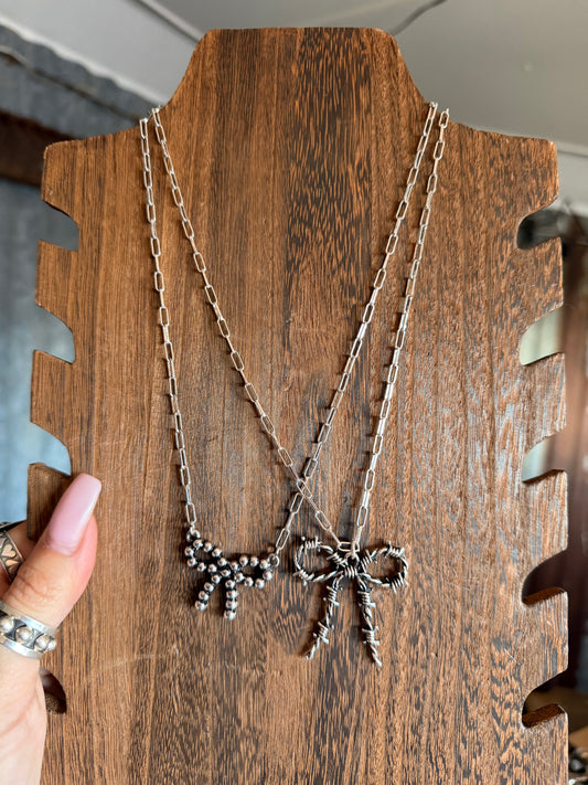 Bow Necklace
