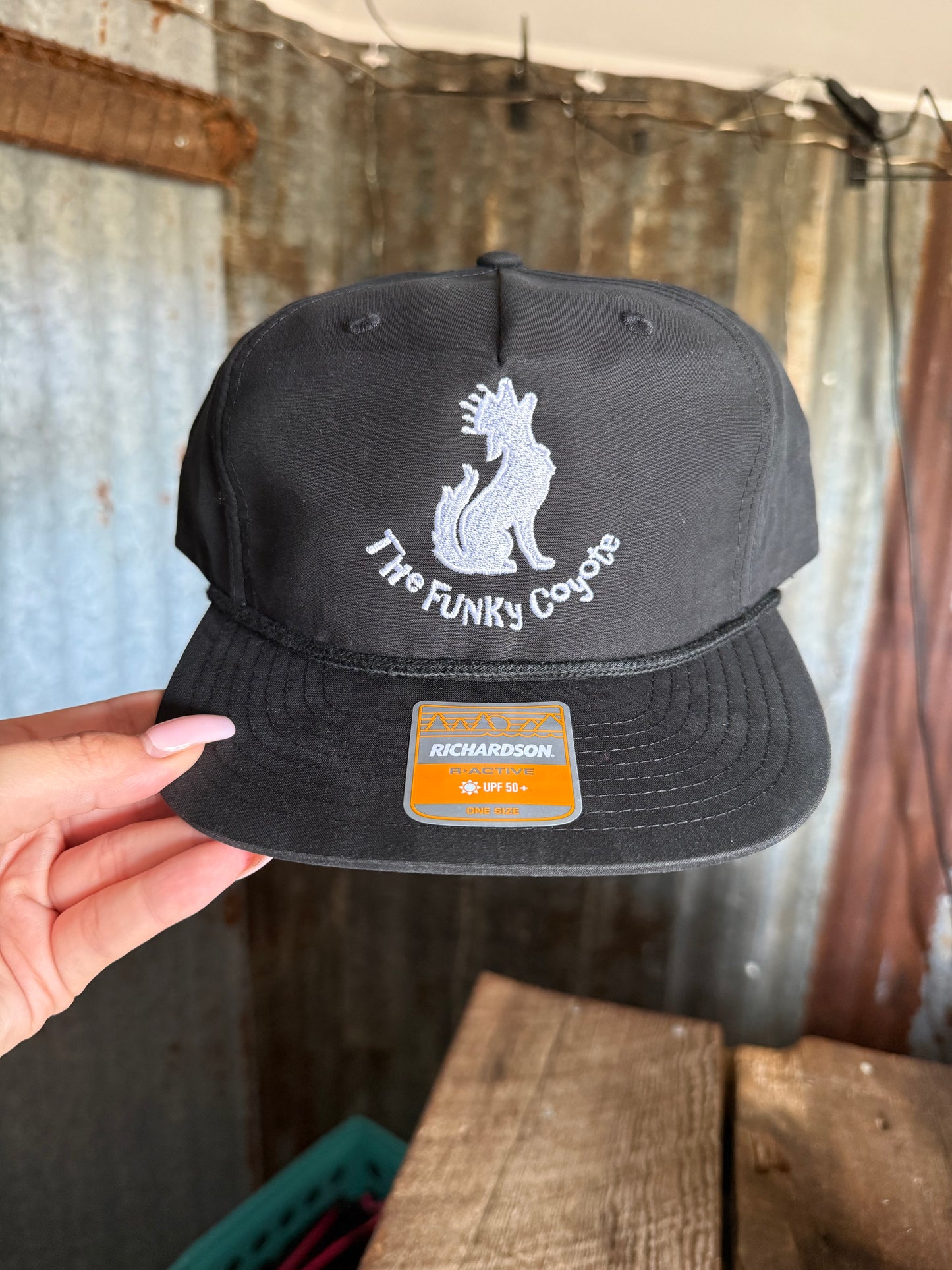 Logo Cap