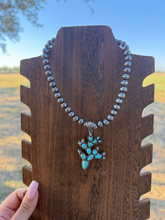 Turquoise Cactus w/ Faux Pearls Necklace