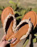 dAuPhInE fLiP fLoPs - taupe